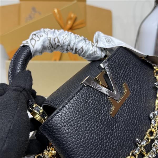 2026120164255291 270